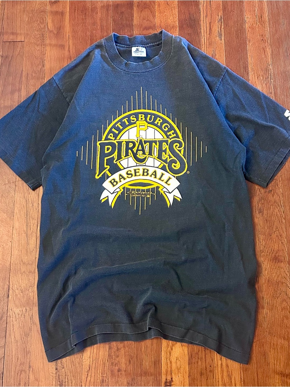 Vintage Pittsburgh Pirates STARTER MLB Baseball Single Stitch Black T-shirt L